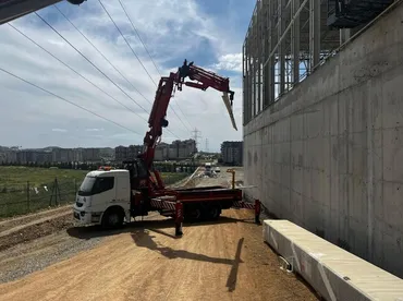 Beydağ 55 Tonluk Çift Kırma Vinç Kiralama
